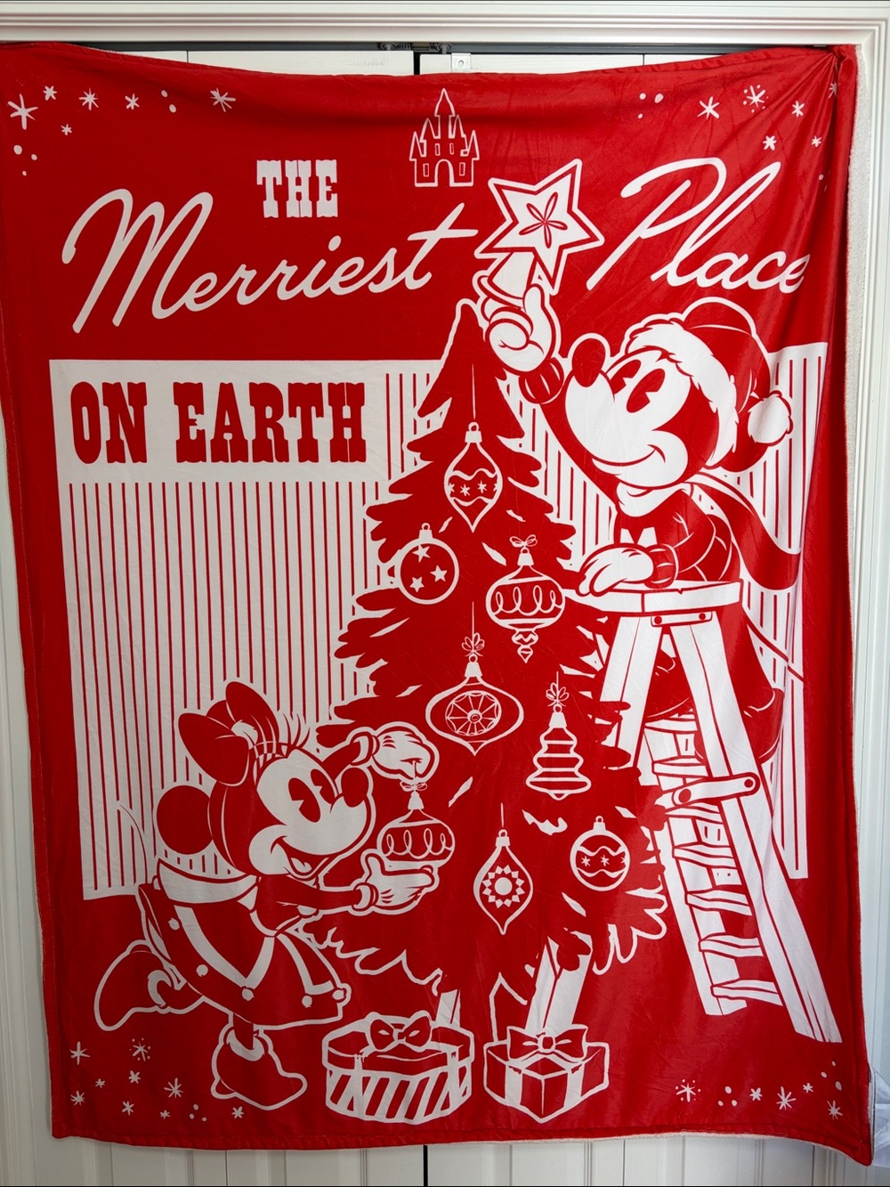 Disney Store Red and White Holiday Throw Blanket featuring Mickey & Minnie